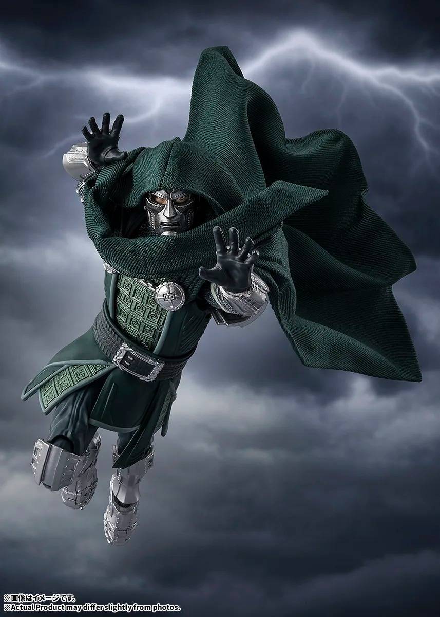 S.H. Figuarts Avengers: Doomsday - Doctor Doom