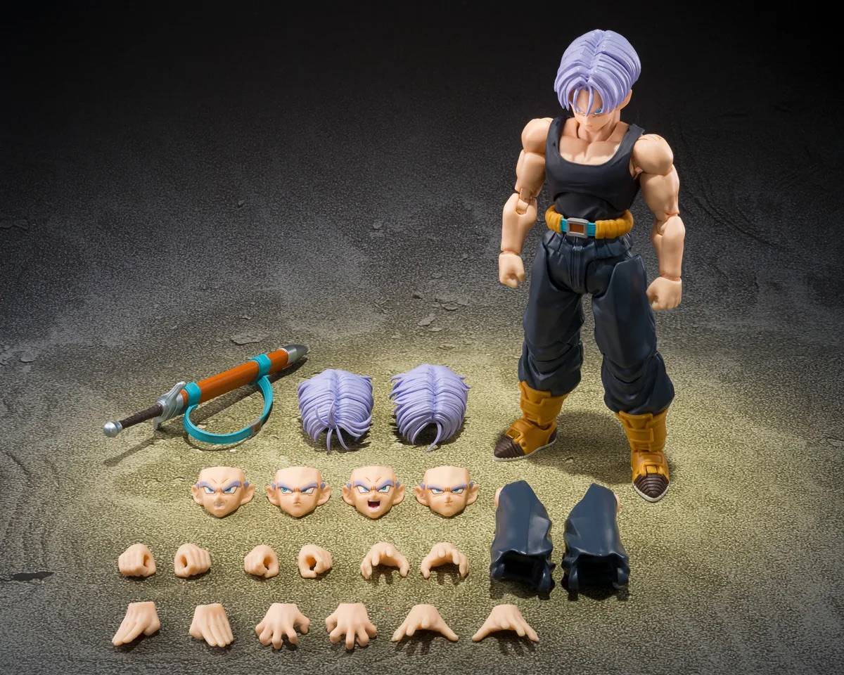S.H. Figuarts Dragon Ball Z Fighters - Trunks (Z Fighters) with Special Display Base